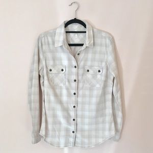 NWOT Mountain Khakis Button-down